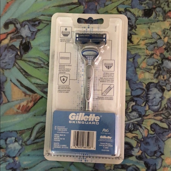 Gillette Skinguard - Picture 2 of 2